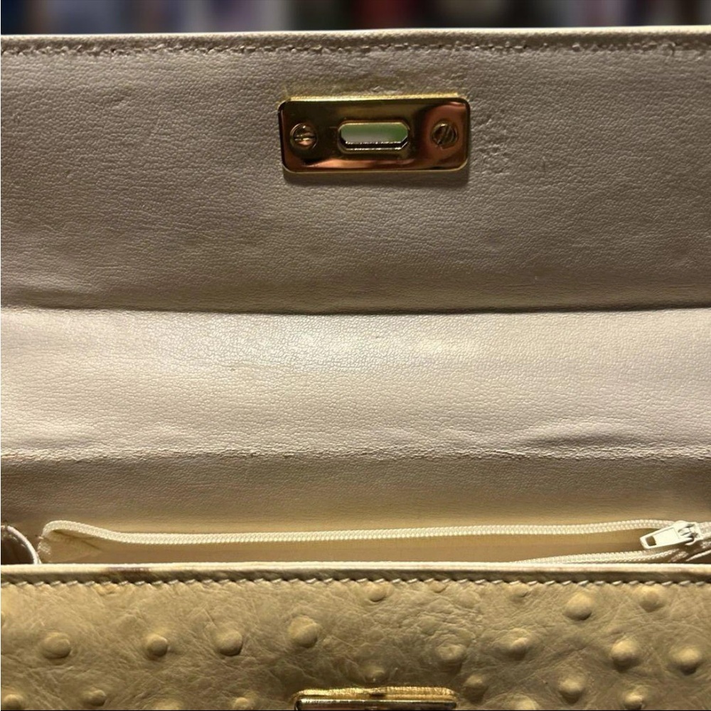 Large Yellow Handbag - Picture 10 of 14